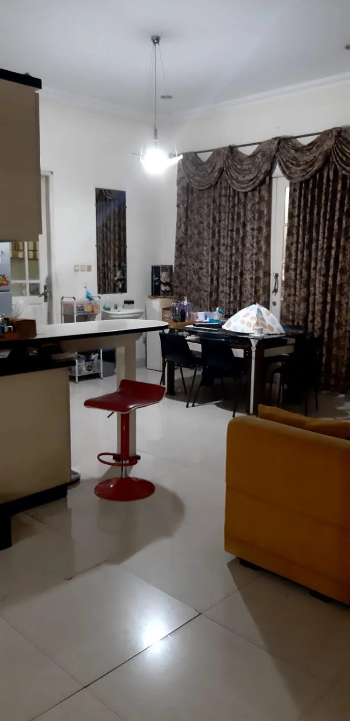 Dijual-Rumah-Vila-Taman-Telaga-2-Citraland-Surabaya-2