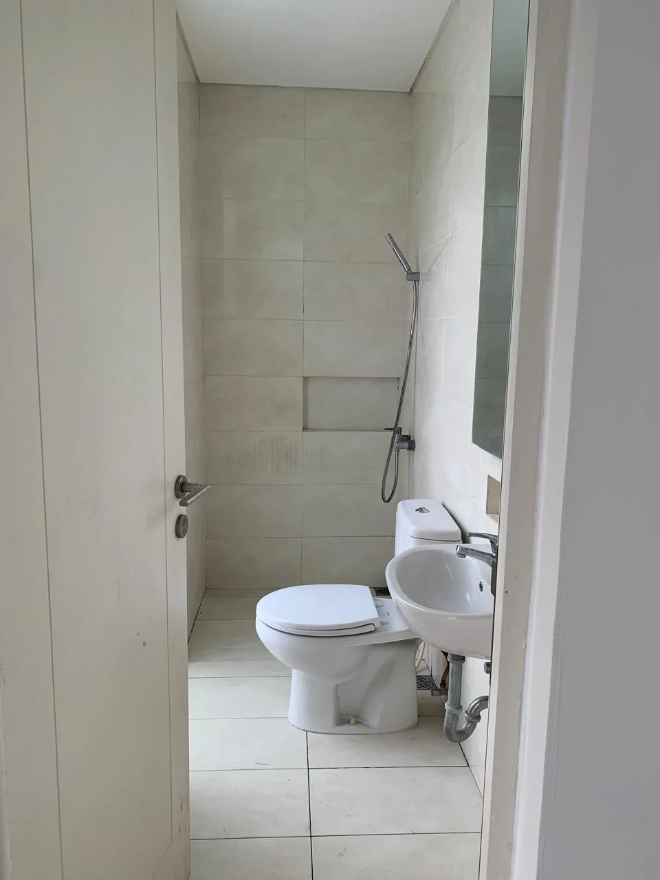 Rumah Dijual Atau Sewa di Grand Pakuwon Adelaide Surabaya Barat - Thumbnail 4