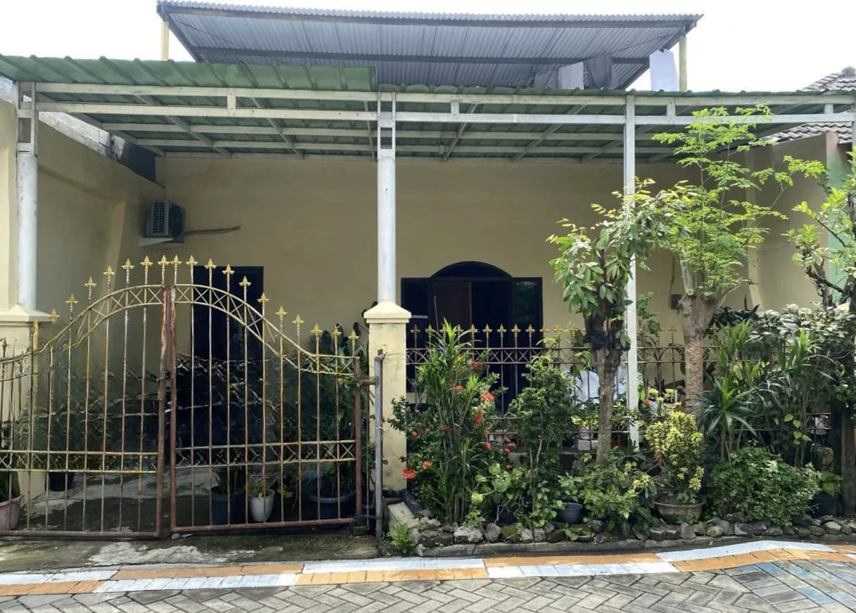 Dijual Cepat Rumah di Pondok Wage Indah Sidoarjo - Image 1