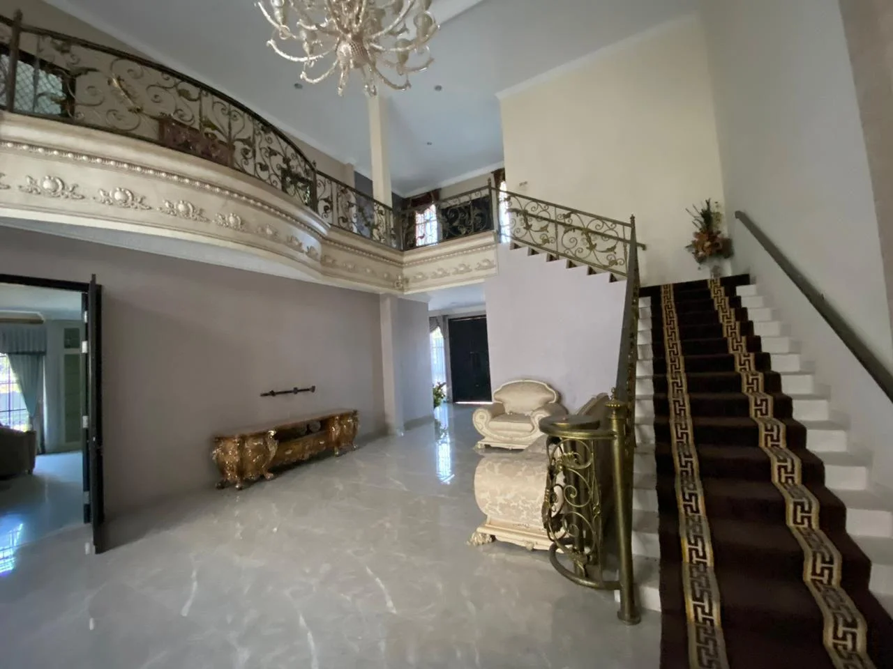 Dijual Rumah Mewah Lokasi Dharmahusada Utara Surabaya Timur - Thumbnail 3