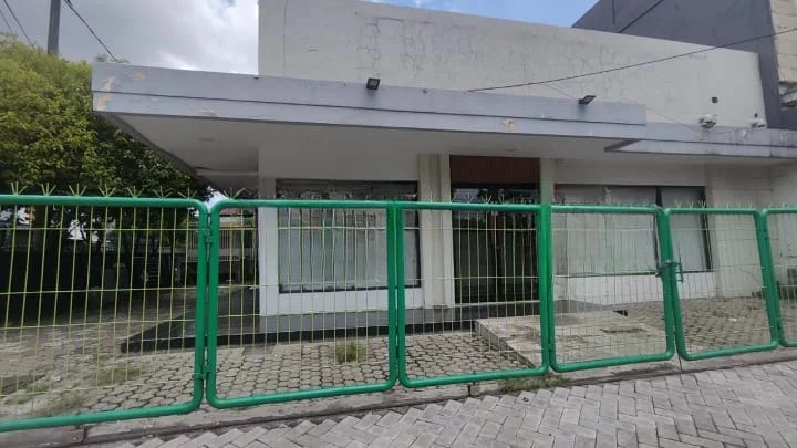 Disewakan Rumah Strategis Lokasi Surabaya Timur - Image 1