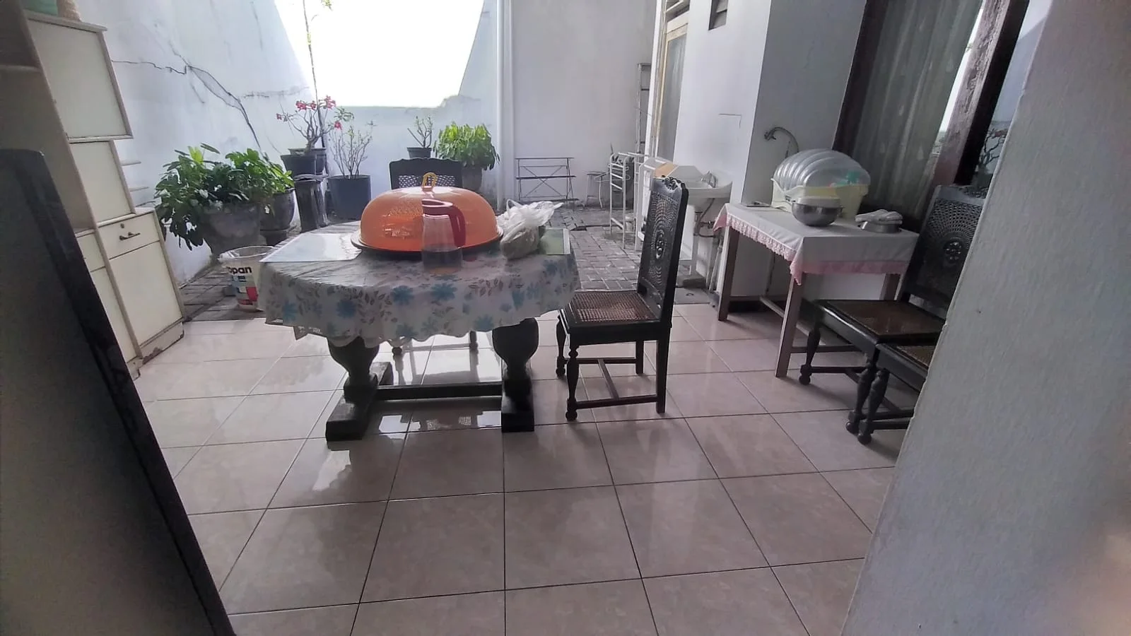 Dijual Rumah Lokasi Eksklusif Harga Menarik di Darmo Permai Selatan Surabaya Barat - Thumbnail 2