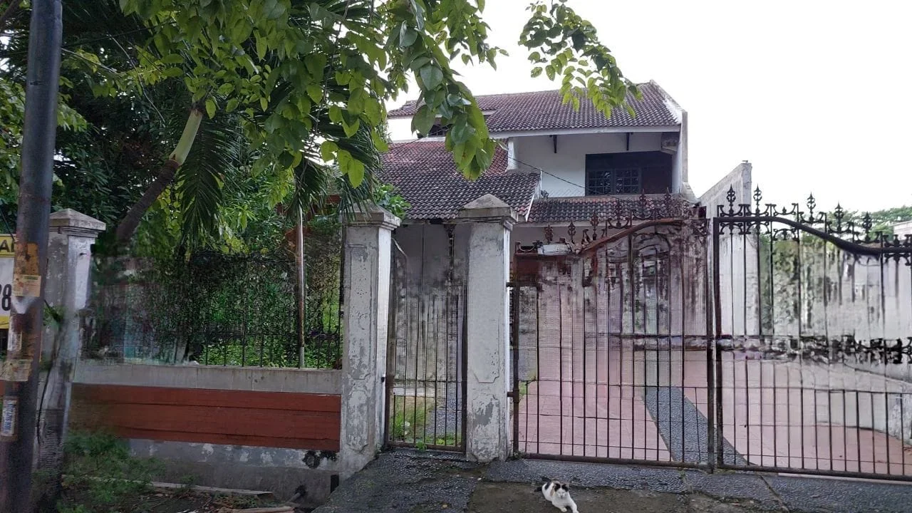 Disewakan Rumah Komersial Lokasi Strategis di Raya Tenggilis Surabaya Timur - Image 1