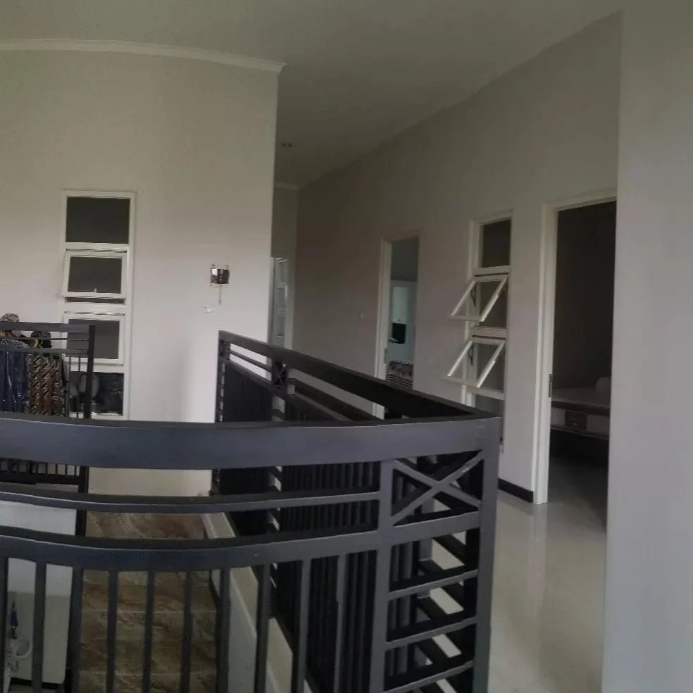 Dijual Rumah Mewah Fasilitas Lengkap di Permata Safira Regency Surabaya Barat - Thumbnail 3
