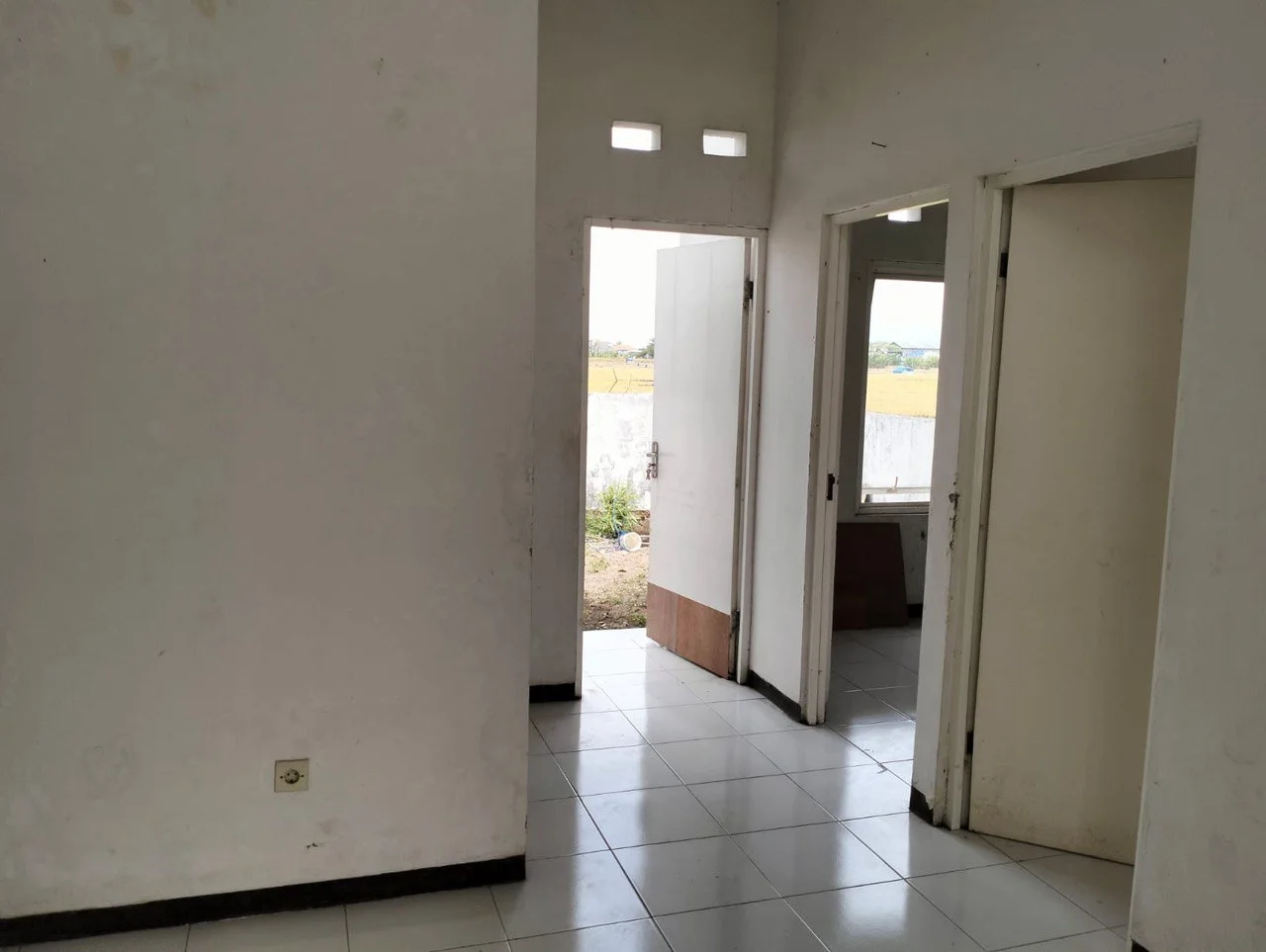 Dijual Lelang Rumah Praktis di Metro Regency Sedati Sidoarjo Harga Murah - Thumbnail 2