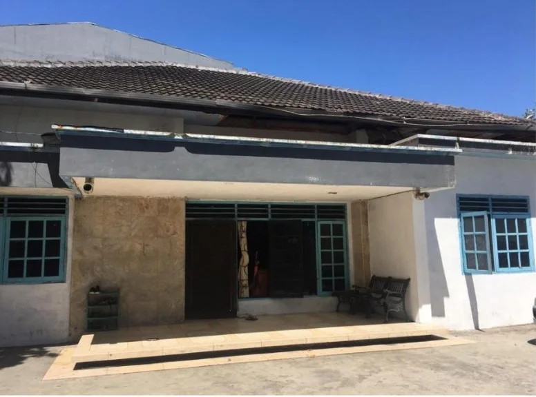 Dijual Rumah Luas di Kawasan Strategis Kawi Surabaya Barat - Thumbnail 2