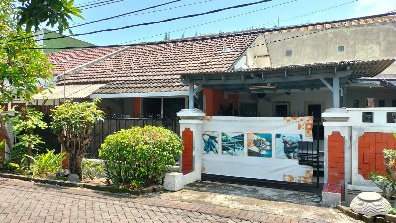 Dijual-Rumah-Hook-Lokasi-Nginden-Surabaya-Timur