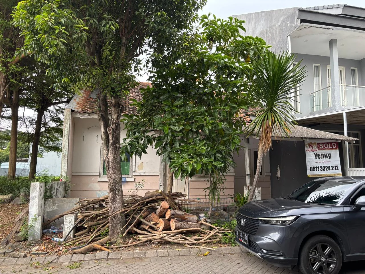 Disewakan-Rumah-Remek-di-Bukit-Palma-Citraland-Utara-Surabaya-Barat