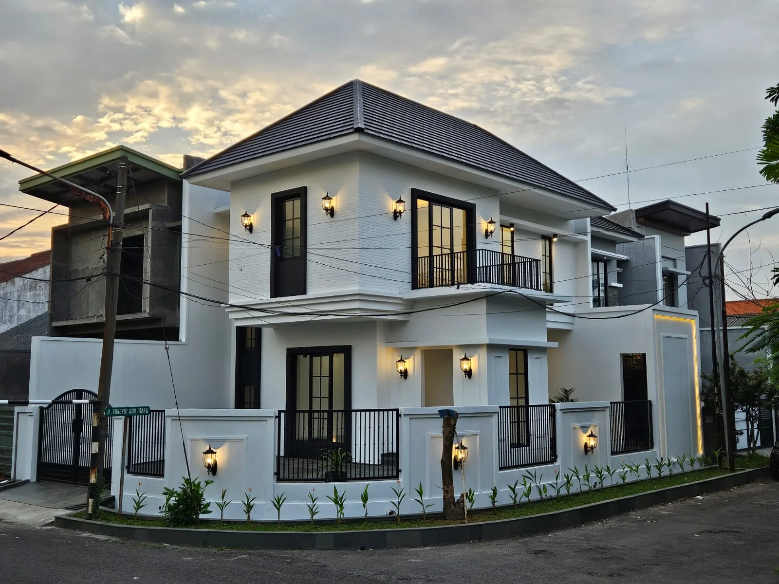 Jual-new-gress-rungkut-asri