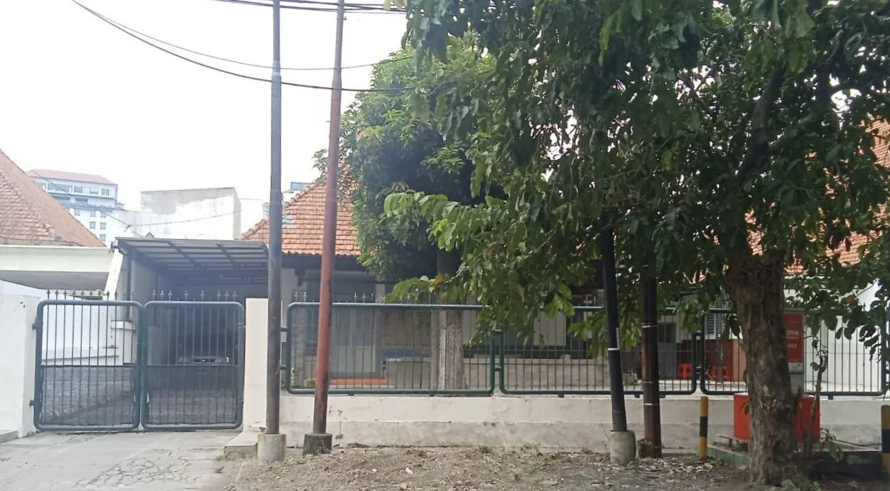 Dijual-Rumah-Vintage-Lokasi-Strategis-Jalan-Progo-Surabaya-Pusat-5