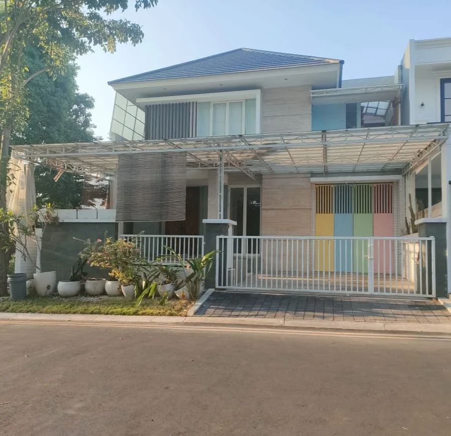 Dijual-Rumah-Terawat-di-Eastwood-Citraland-Surabaya-Barat-4