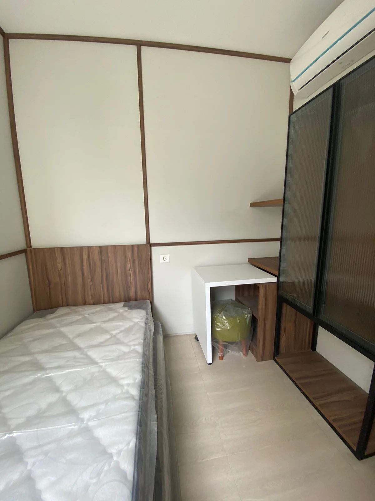 Disewakan Rumah Fully Furnished di Northwest Park Citraland Surabaya Barat - Thumbnail 2