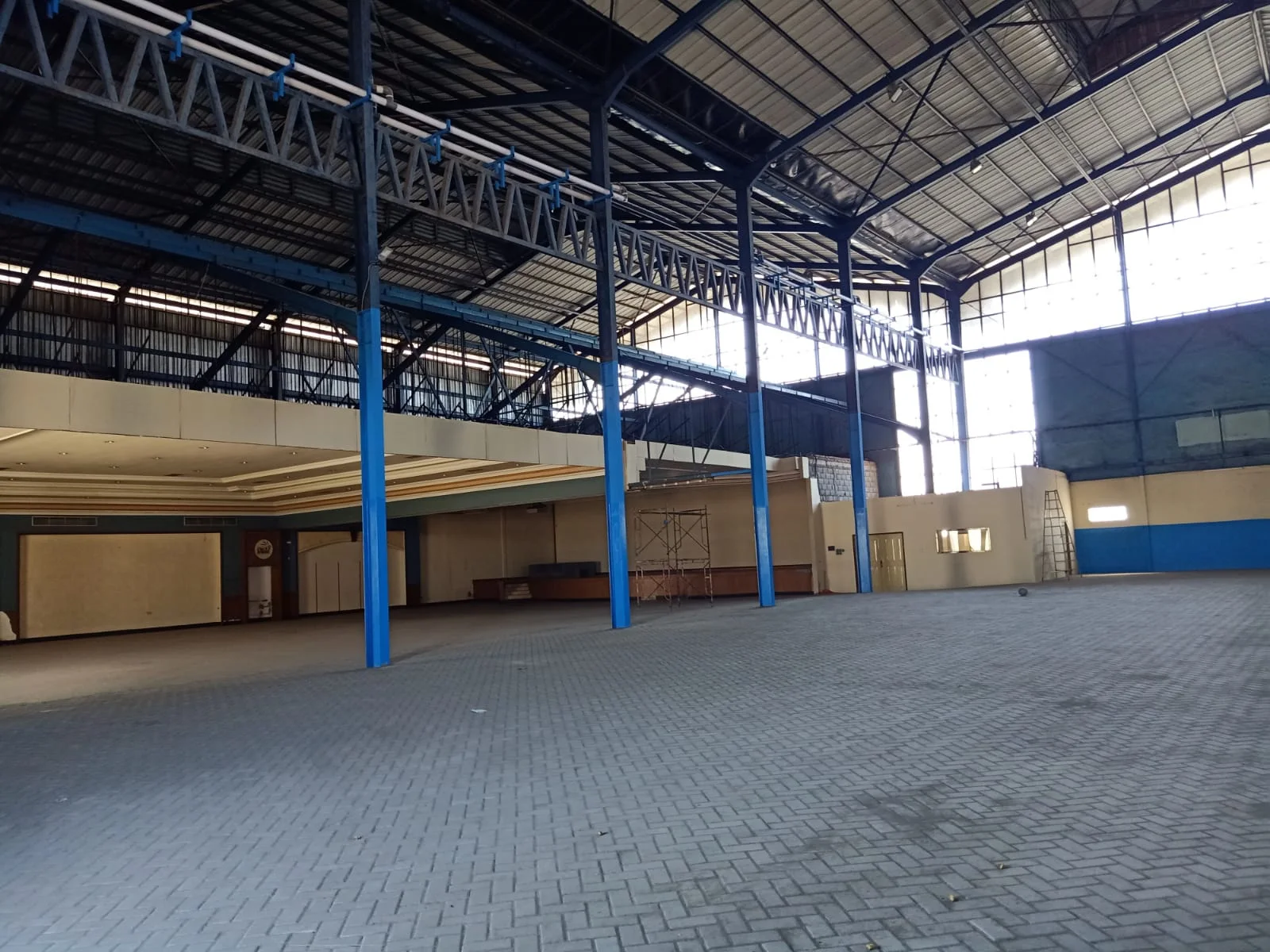 Disewakan Gudang di Area Distribusi Mutiara Tambak Langon Surabaya Barat - Thumbnail 3