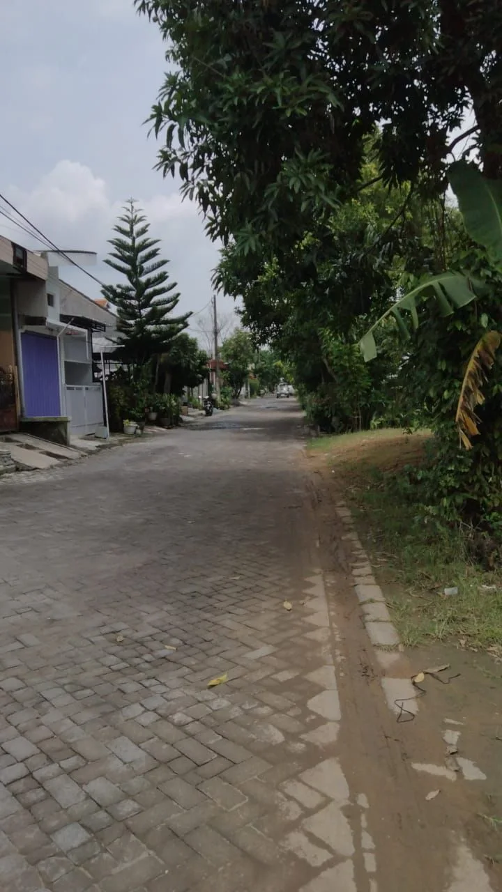 Dijual Rumah Nyaman dan Strategis di Permata Ungu Krian Sidoarjo - Image 1