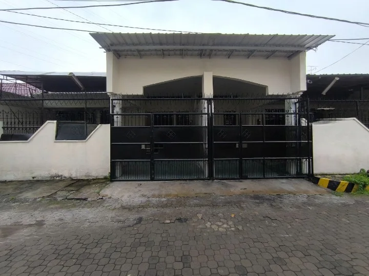 Dijual Rumah Murah Nyaman 2 BR Kawasan Favorit Strategis di Darmo Indah Asri Surabaya Barat - Thumbnail 2