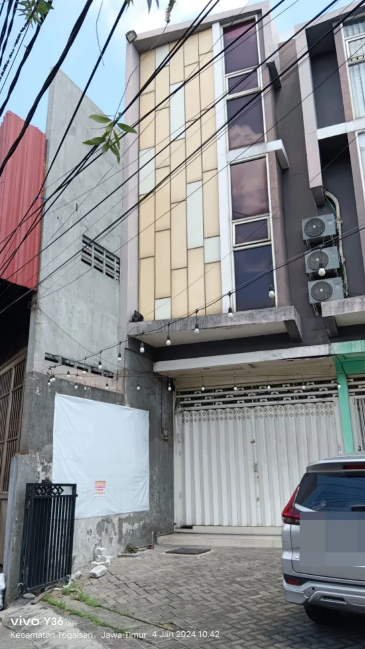 Tampak-Depan-Ruko-di-Diponegoro-Surabaya-Selatan