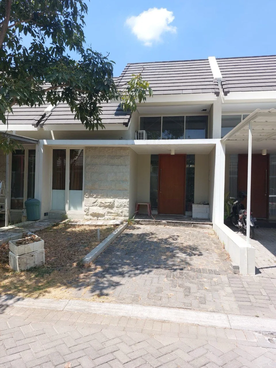 Dijual Lelang Rumah Minimalis di Northwest Park Citraland Surabaya Barat - Image 1