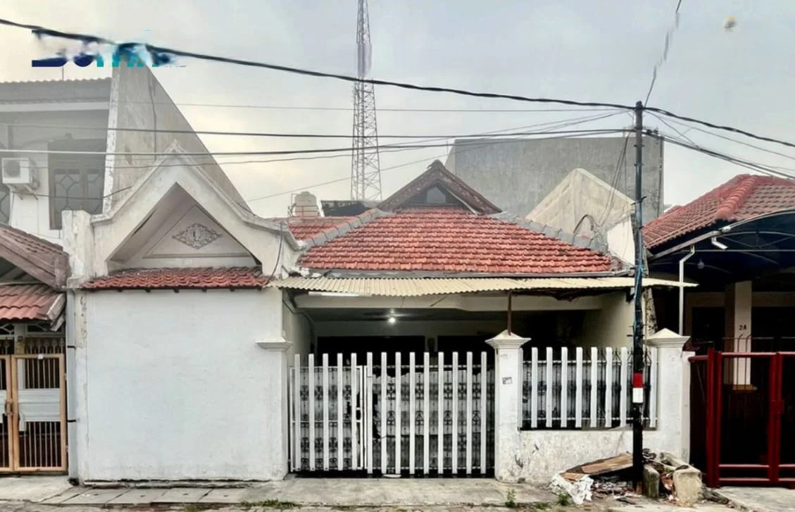 Dijual-Lelang-Rumah-Lokasi-Elite-di-Darmo-Permai-Selatan-Surabaya-Barat