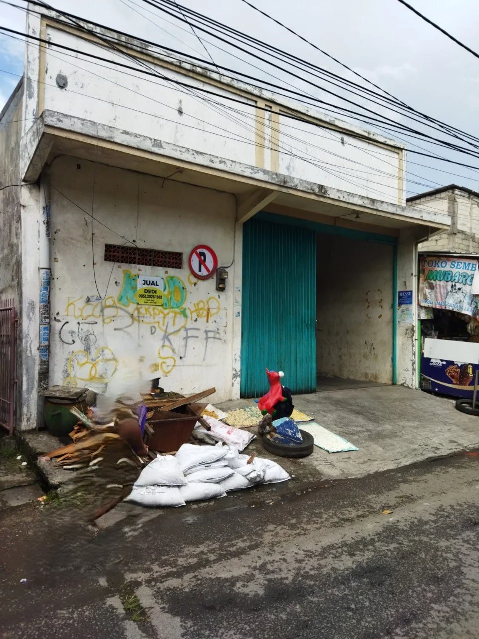 Dijual-Lelang-Ruko-di-Lokasi-Ramai-Dukuh-Kupang-Timur-Surabaya-Barat
