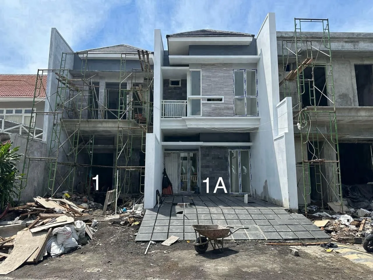 Dijual-Rumah-2-Lantai-Minimalis-Murah-di-Jemursari-Selatan-Surabaya-Selatan