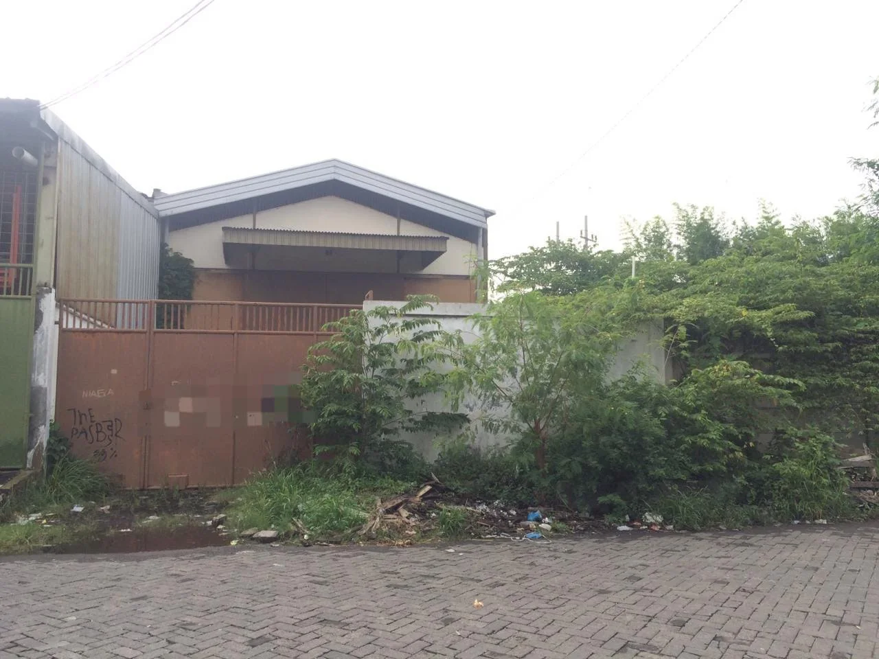 TAMPAK-DEPAN-GUDANG-MUTIARA-MARGOMULYO-INDAH