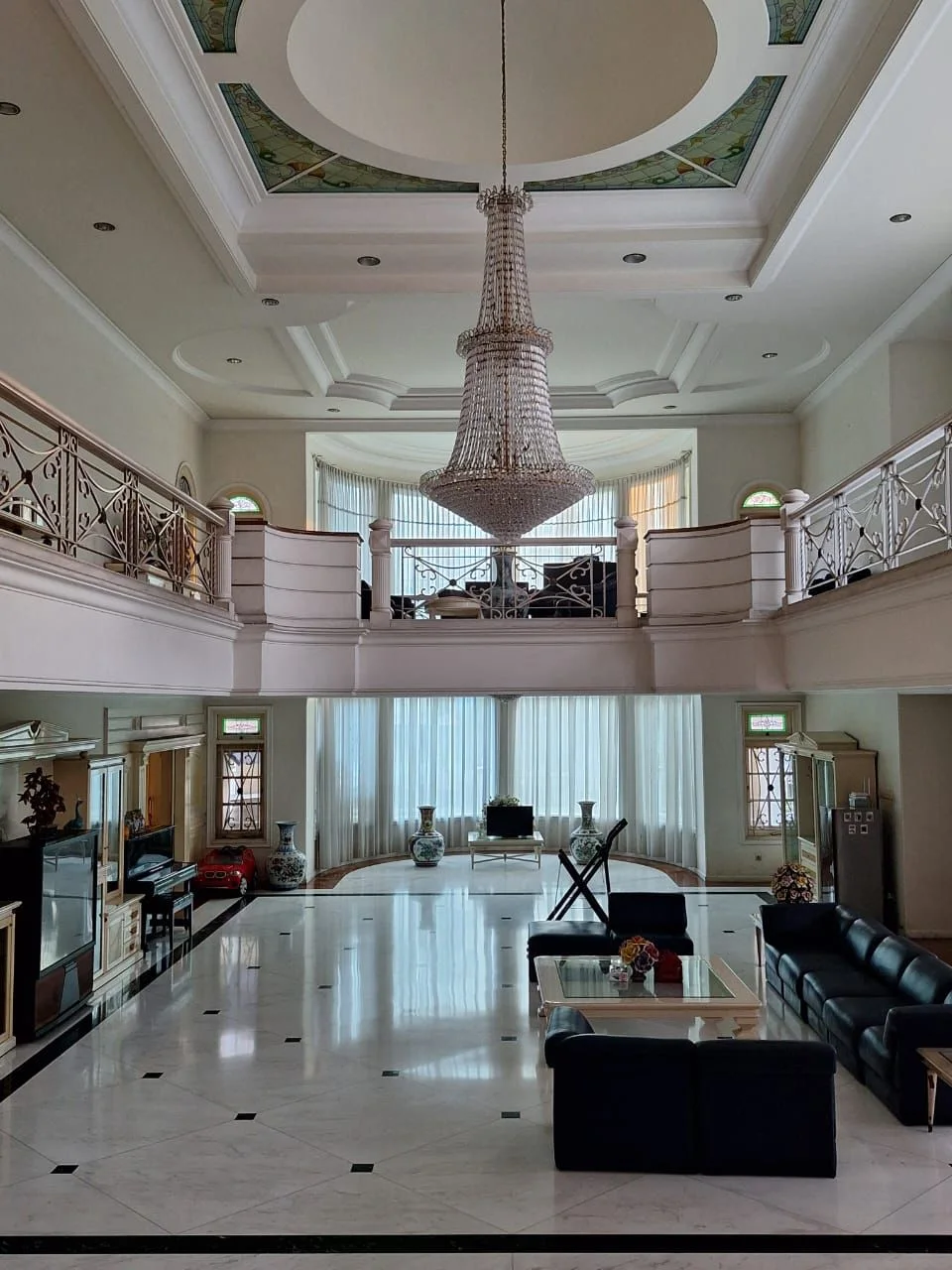 Jual Rumah Sultan Mewah Murah Lokasi Strategis Bintang Diponggo Surabaya Barat - Thumbnail 2