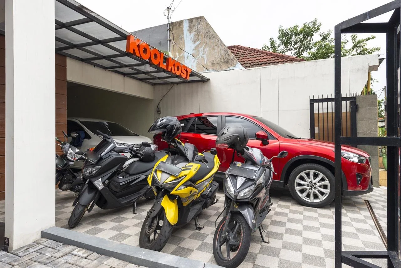 Dijual Kos Aktif Lokasi Strategis Dekat Royal Plaza di Wonocolo Surabaya Selatan - Thumbnail 2