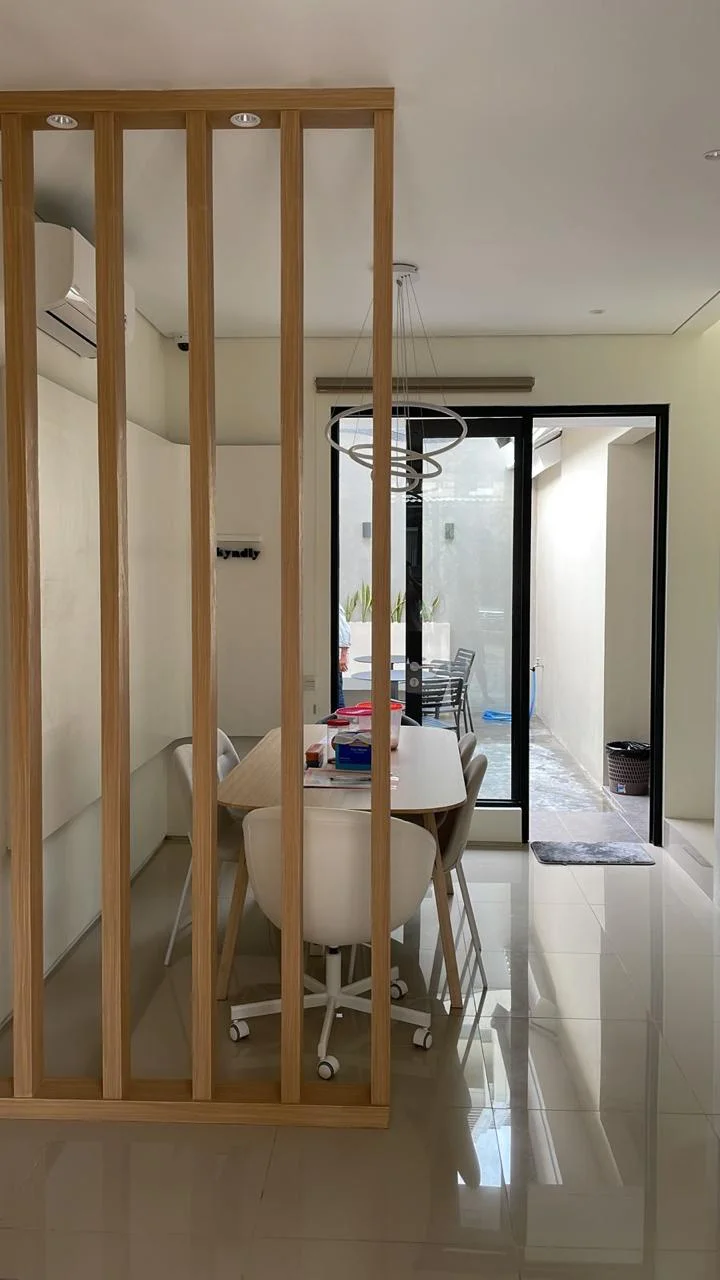 Dijual Rumah 2 Lantai SHM Lokasi Strategis di Citraland Surabaya Barat - Thumbnail 2