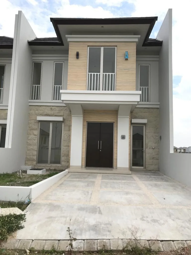 Dijual Rumah Eksklusif Hadap Utara Siap Huni di Greenland Menganti Gresik - Image 1