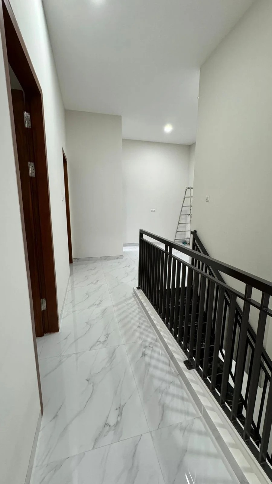 Rumah minimalis Rungkut Asri Tengah Surabaya timur - Thumbnail 4