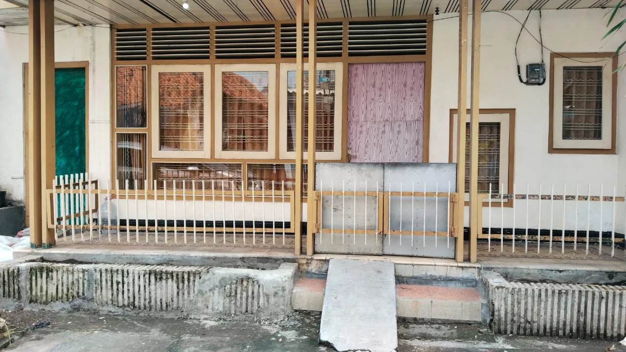 Dijual Unit Ruko 3 Lantai Lokasi Strategis di Undaan Kulon Surabaya Pusat - Image 1