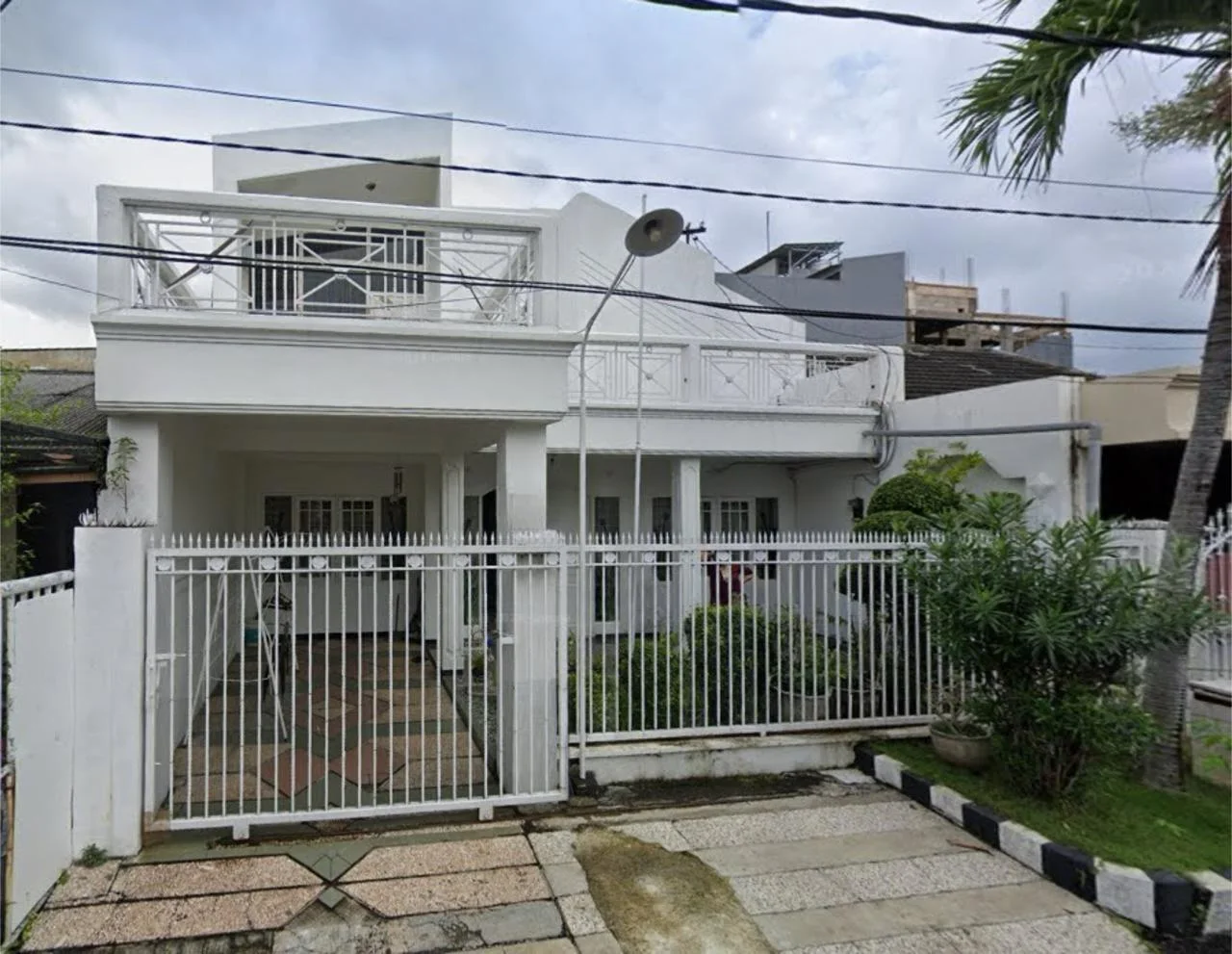 TAMPAK-DEPAN-RUMAH-DBB-1