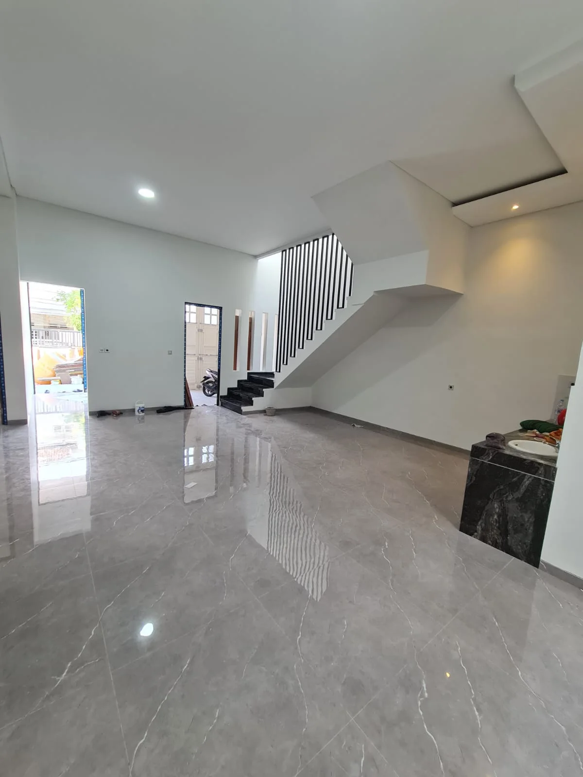 Dijual Rumah Baru Strategis di Dekat Galaxy Mall Surabaya Timur - Thumbnail 4