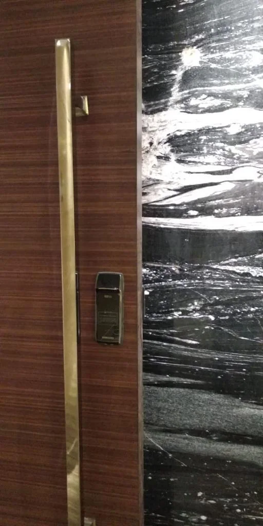 Dijual Kantor Mewah Fully Furnished Lokasi Premium Siap Pakai di Trillium Office Surabaya Pusat - Thumbnail 4