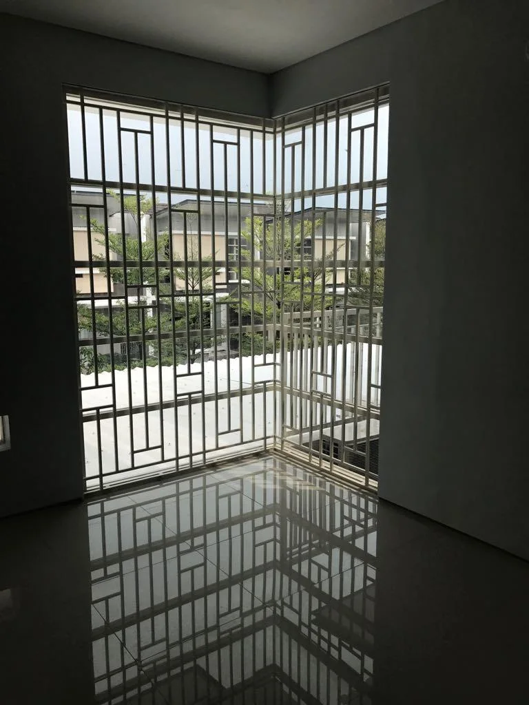 Jual Rumah 2 Lantai Siap Huni Royal Park Residence Surabaya Timur - Thumbnail 2