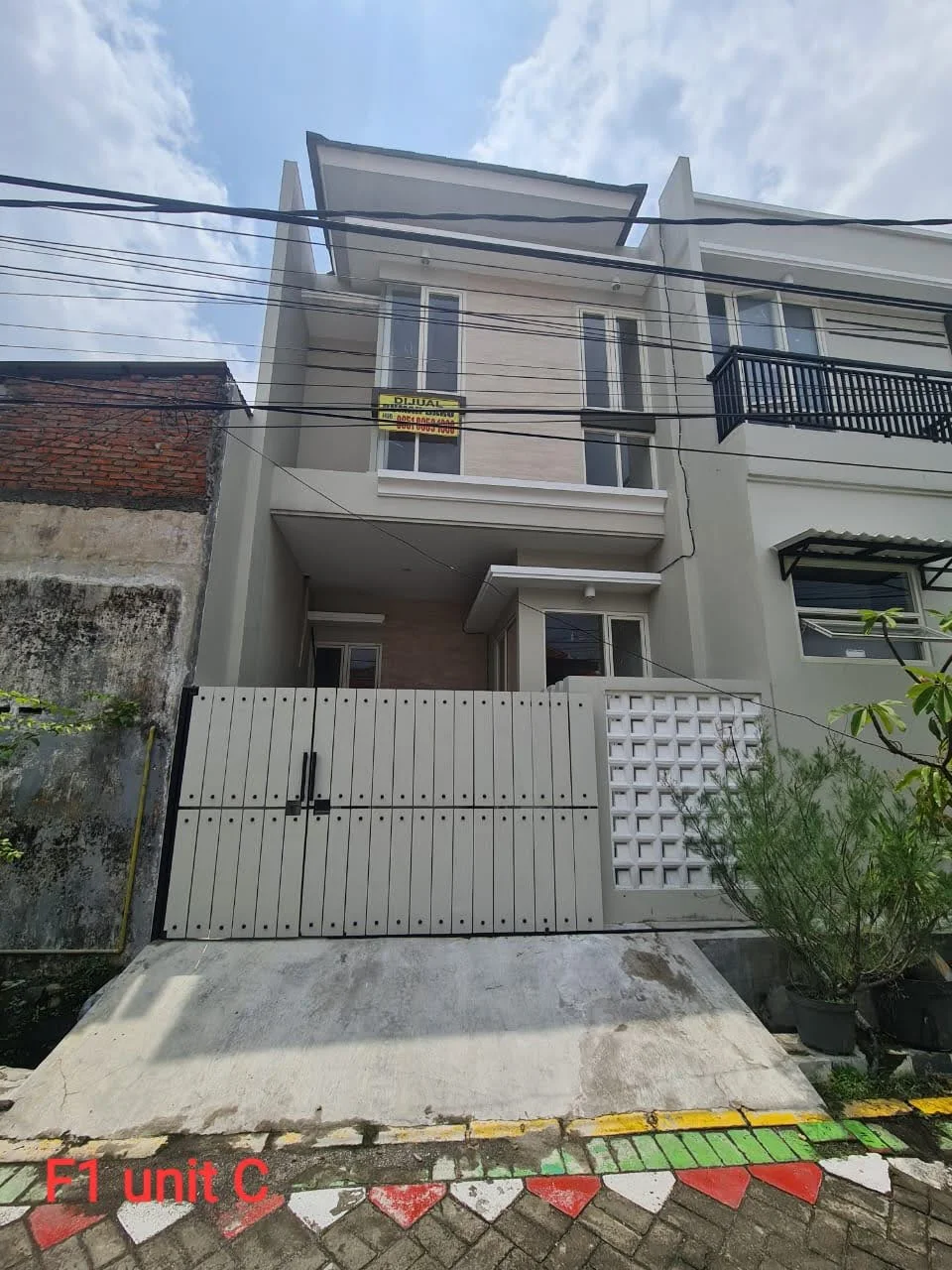 Rumah-Rungkut-Menanggal