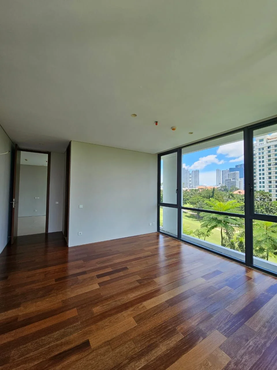 Dijual/Disewakan Eksklusif Apartemen Rosebay Graha Family Surabaya Barat - Image 1