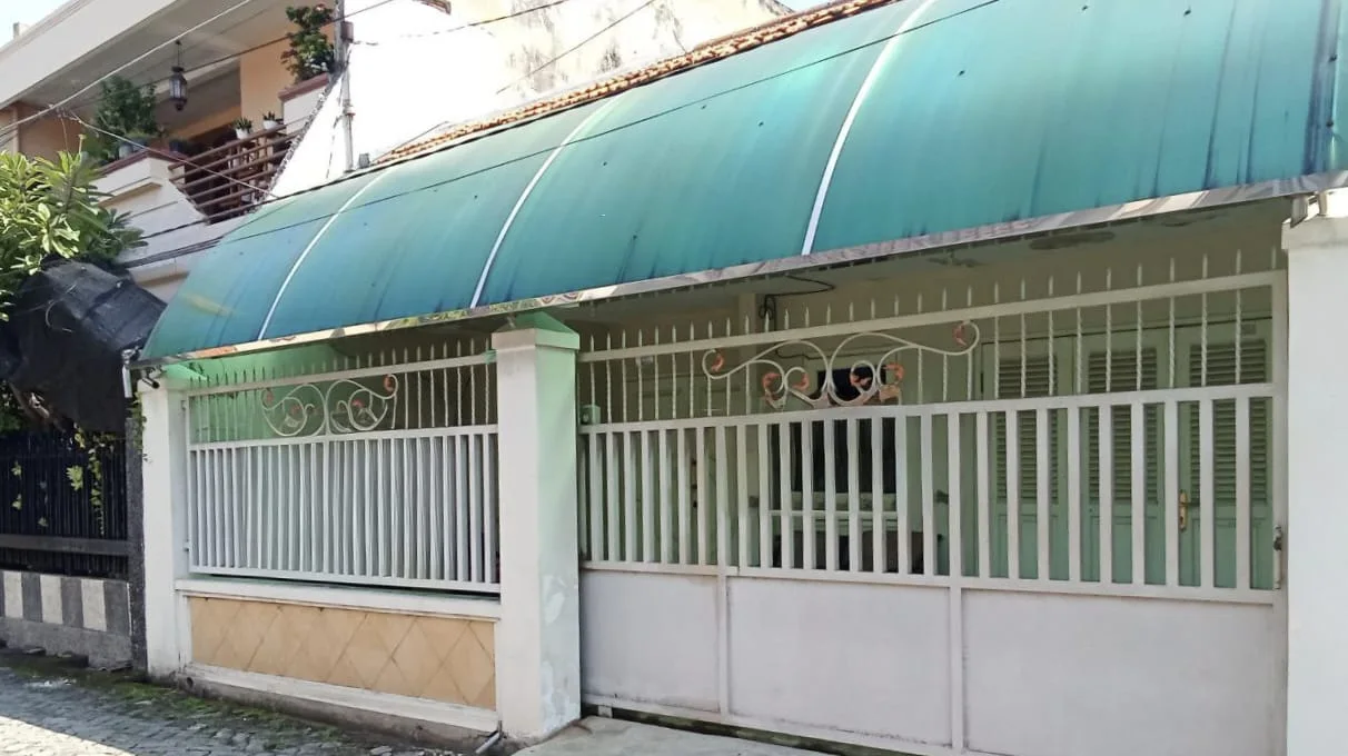 Dijual-Cepat-Rumah-Strategis-Daerah-Ngagel-Surabaya-Timur-1