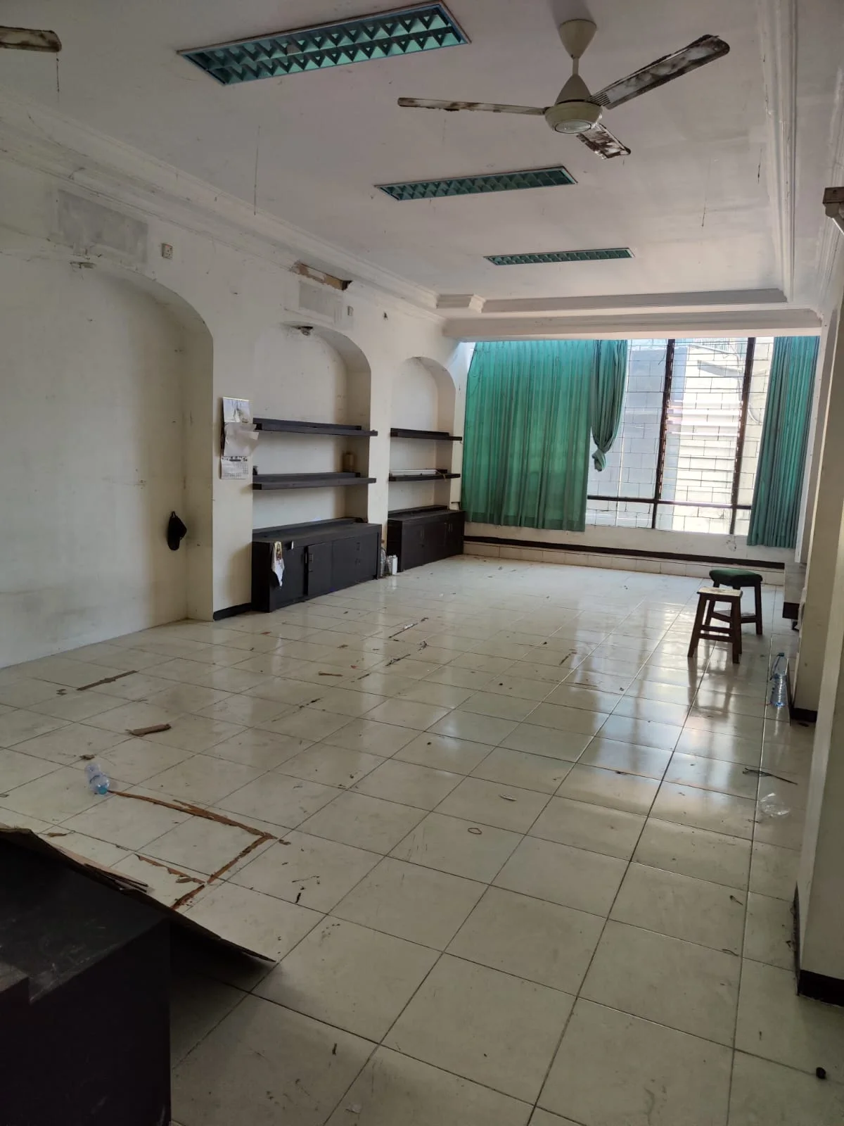 Dijual-Ruko-Siap-Pakai-Lokasi-Gembong-Surabaya-Utara
