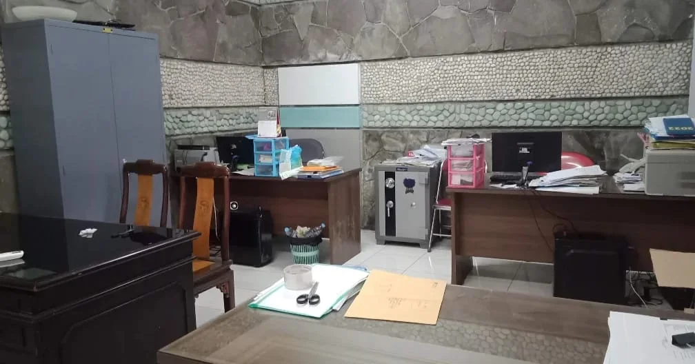 Rumah Dijual Lokasi Strategis Langka Jalan Kinibalu Surabaya Pusat - Thumbnail 2