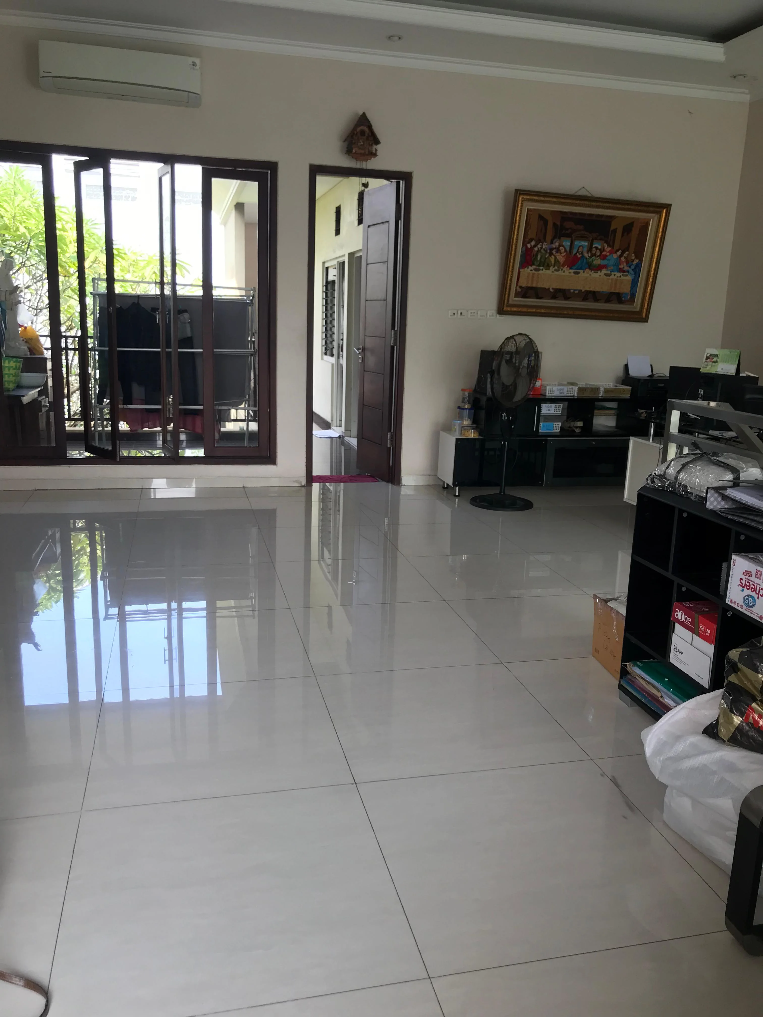 Dijual Rumah Mewah Strategis di Gading Pantai Surabaya Timur - Thumbnail 4