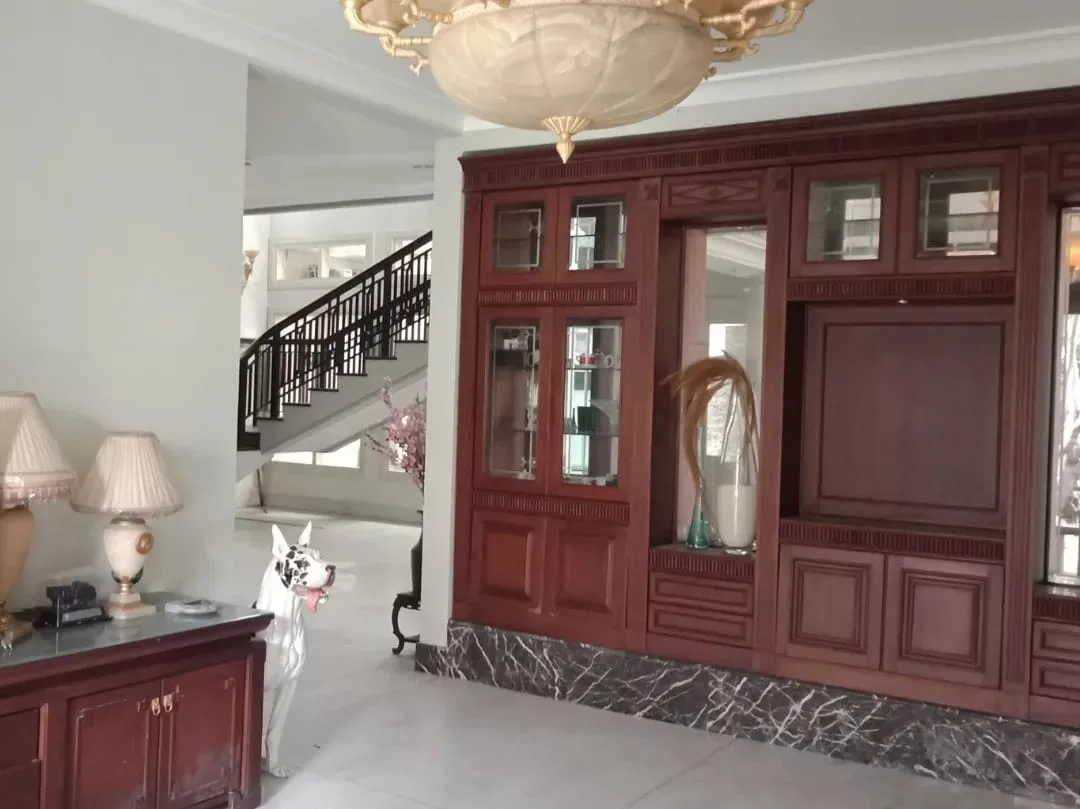 Rumah Mewah Dijual Lokasi Strategis Manyar Kertoarjo Surabaya Timur - Thumbnail 4
