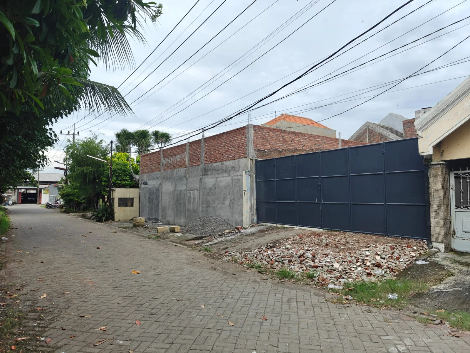 Disewa Tempat Usaha Strategis di Raya Tengger Kandangan Surabaya Barat - Image 1
