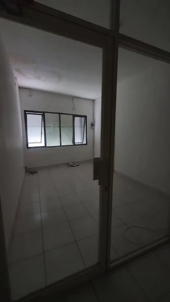 Disewakan Ruko Cocok Untuk Berbagai Usaha di Klampis Jaya Surabaya Timur - Thumbnail 4
