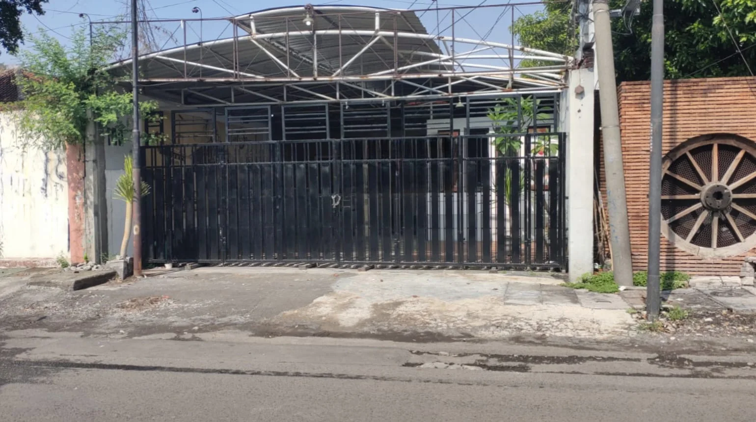 Jual-Rumah-Lokasi-Strategis-di-Jalan-Nias-Gubeng-Surabaya-Timur