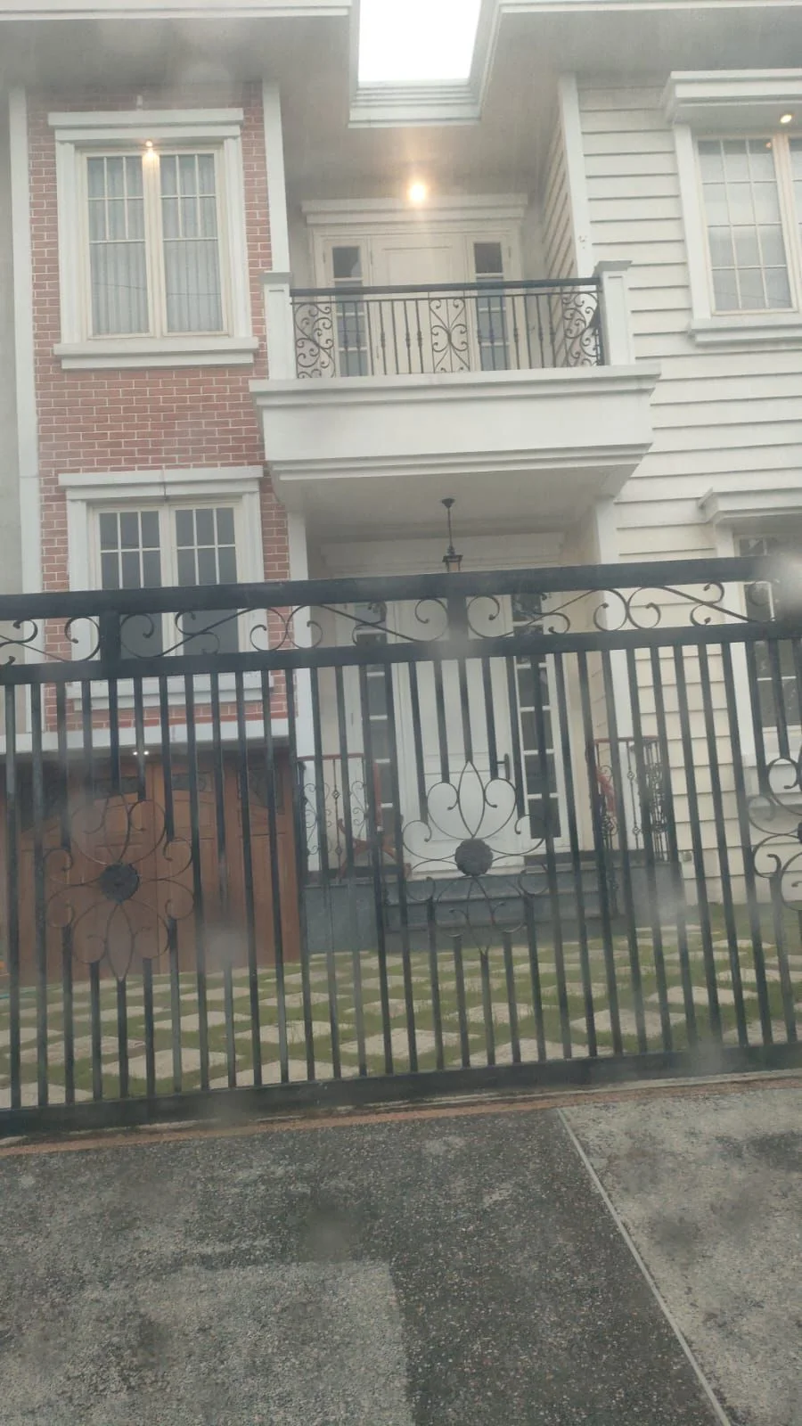 royal-residence-1