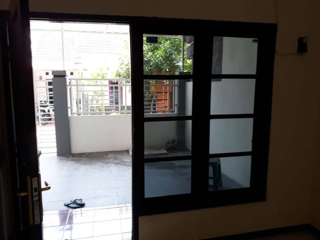 Dijual Rumah Strategis Siap Huni di Perumahan Palem Pertiwi Gresik - Thumbnail 2