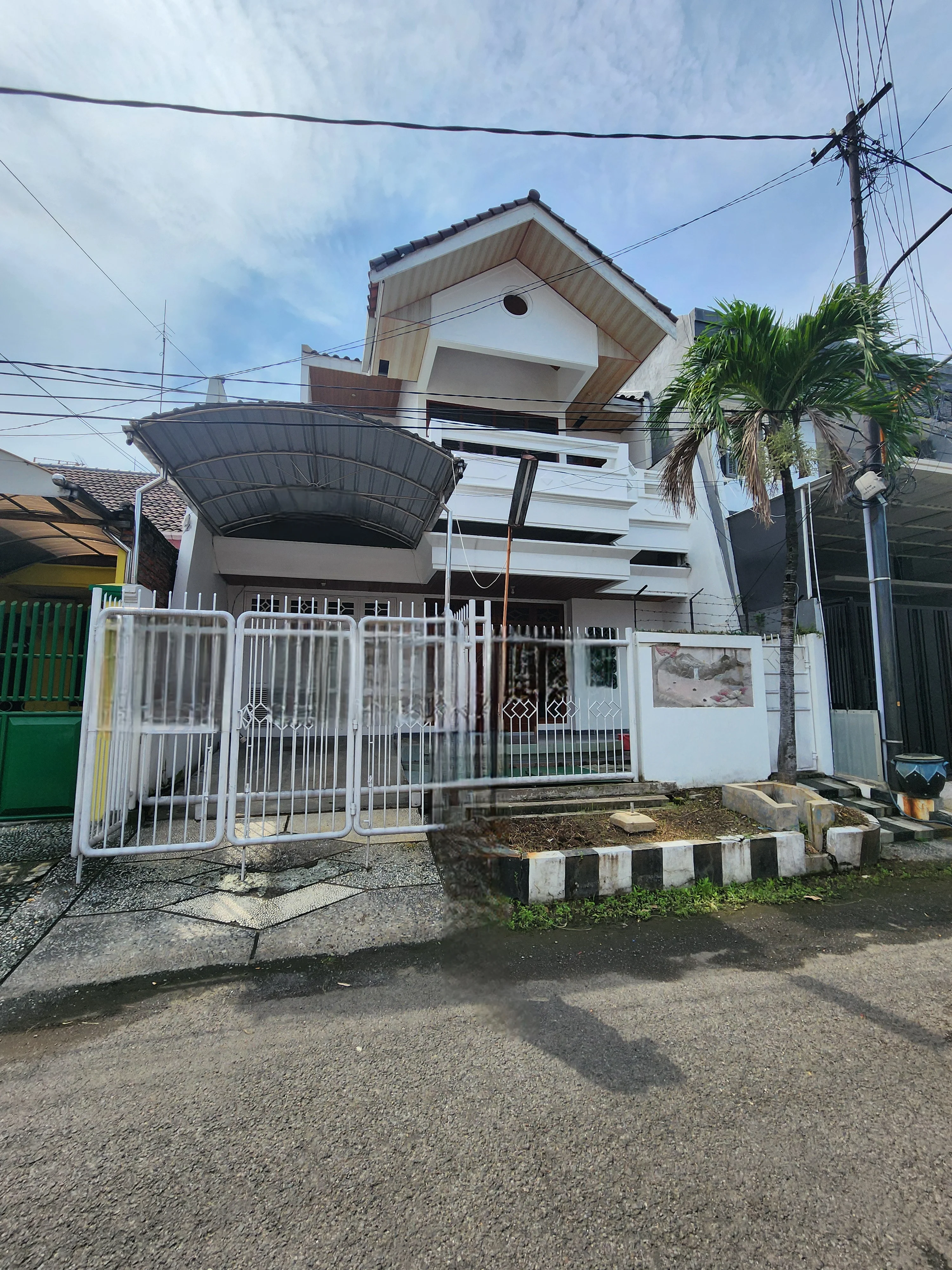 Darmo-Baru-Surabaya-Barat