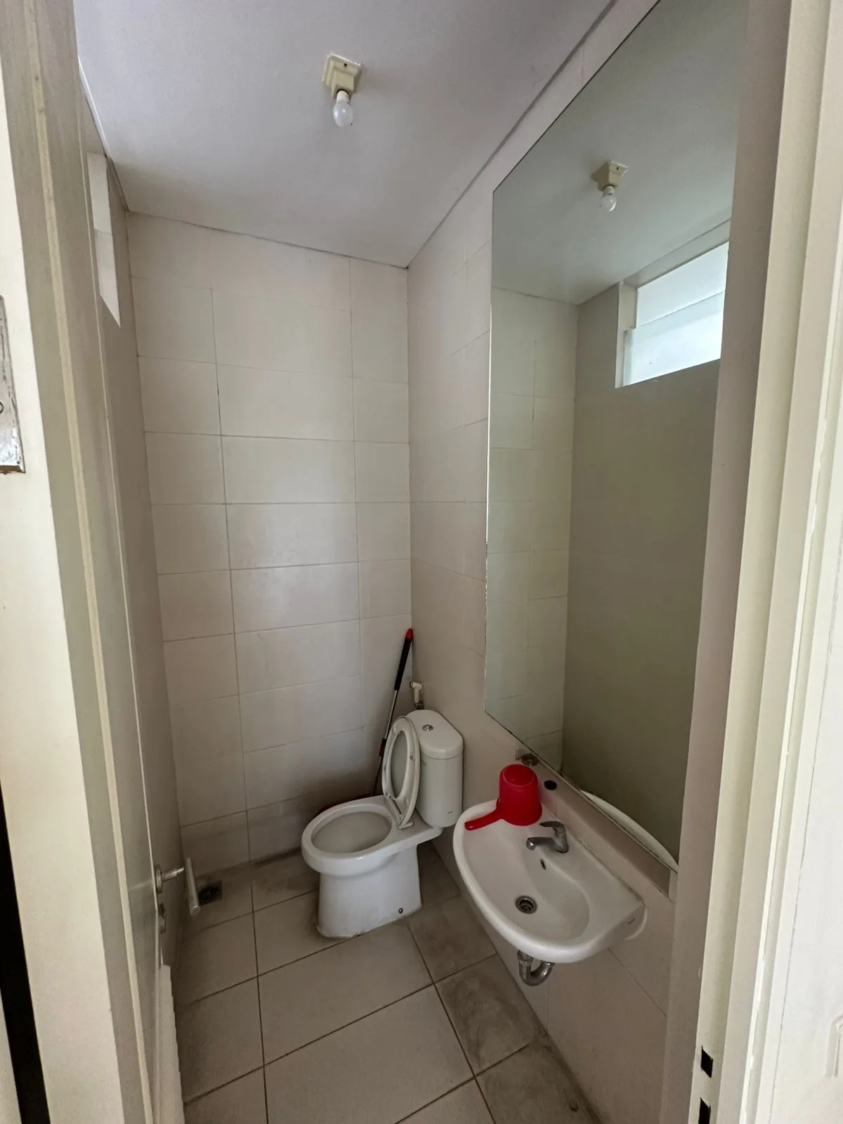 Disewakan Ruko 2 Lantai Lokasi Strategis Bizhome Pakuwon City Surabaya Timur - Thumbnail 3