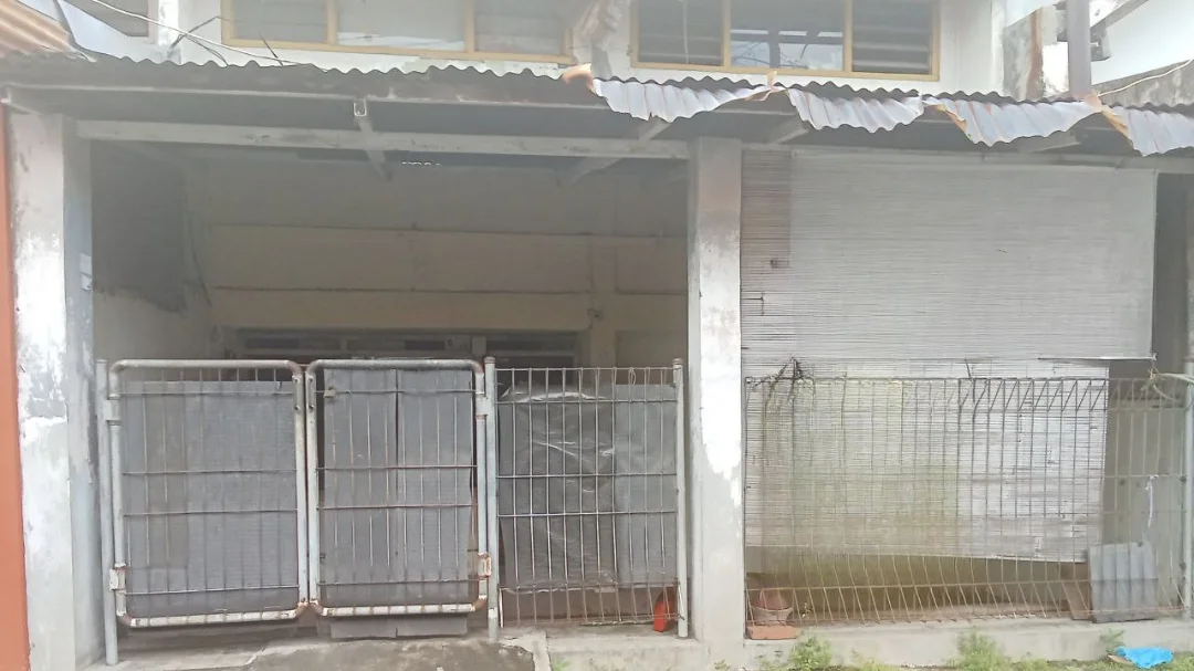 tampak-depan-rumah-manukan